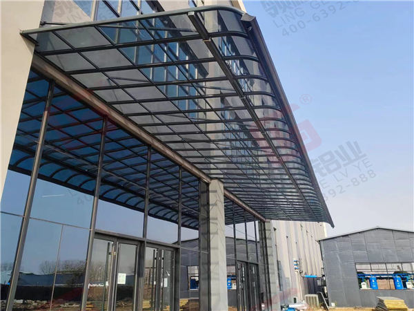 ���б��R������